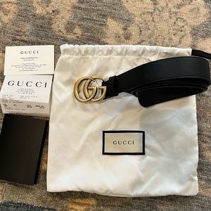 Gucci black and gold belt. Worn 2 times. In excellent condition!!! Size 85 (s)